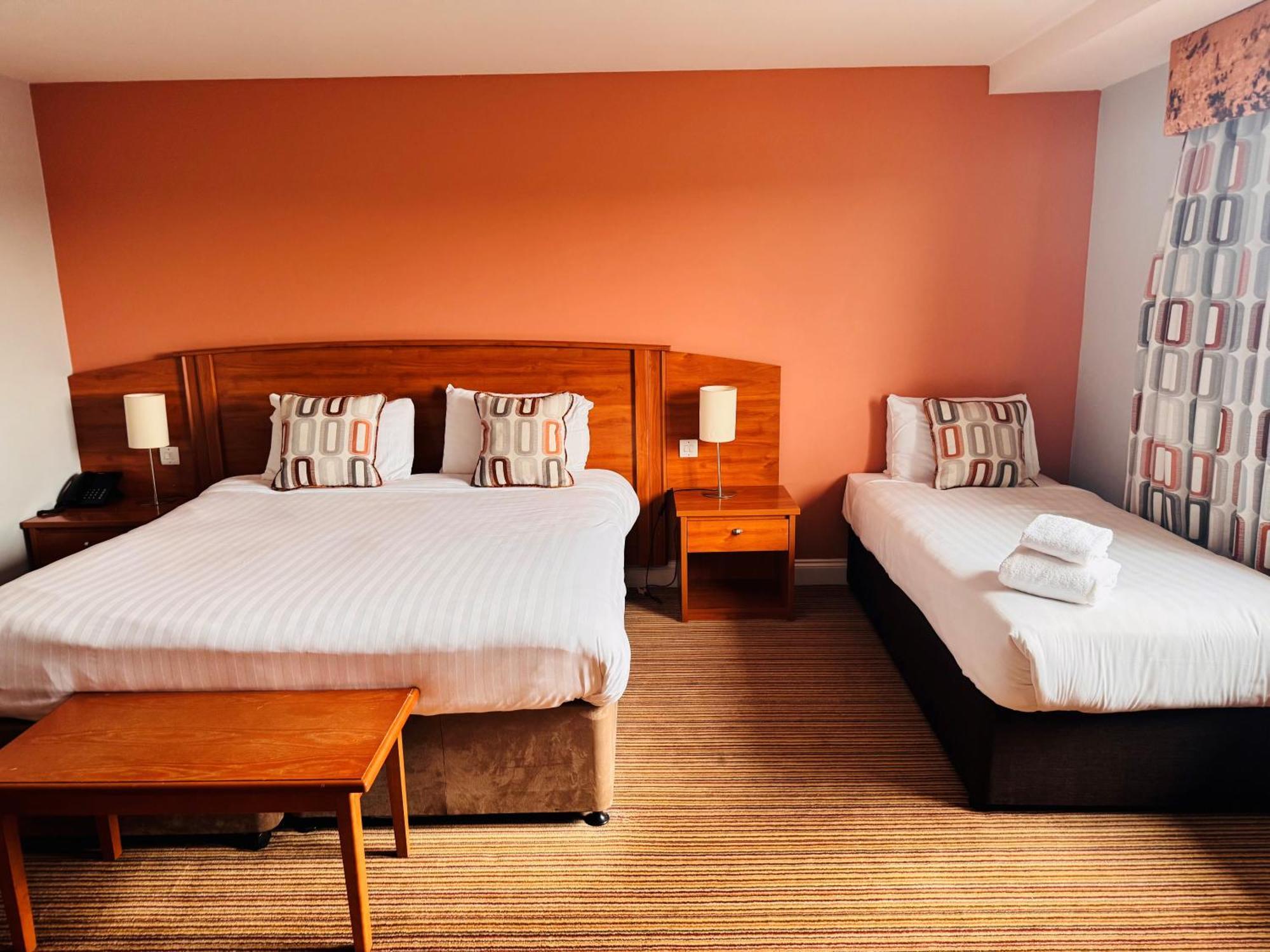 Blanco'S Hotel Port Talbot Ngoại thất bức ảnh