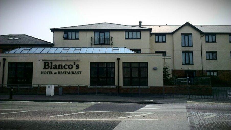 Blanco'S Hotel Port Talbot Ngoại thất bức ảnh